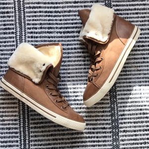 AZ Jean Co. Sherpa lined sneakers